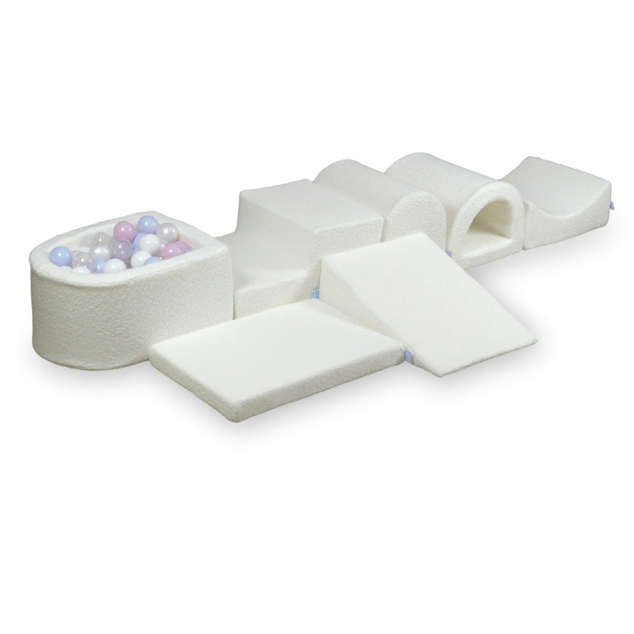 Larger foam play area with micro boucle white pool + 100 balls