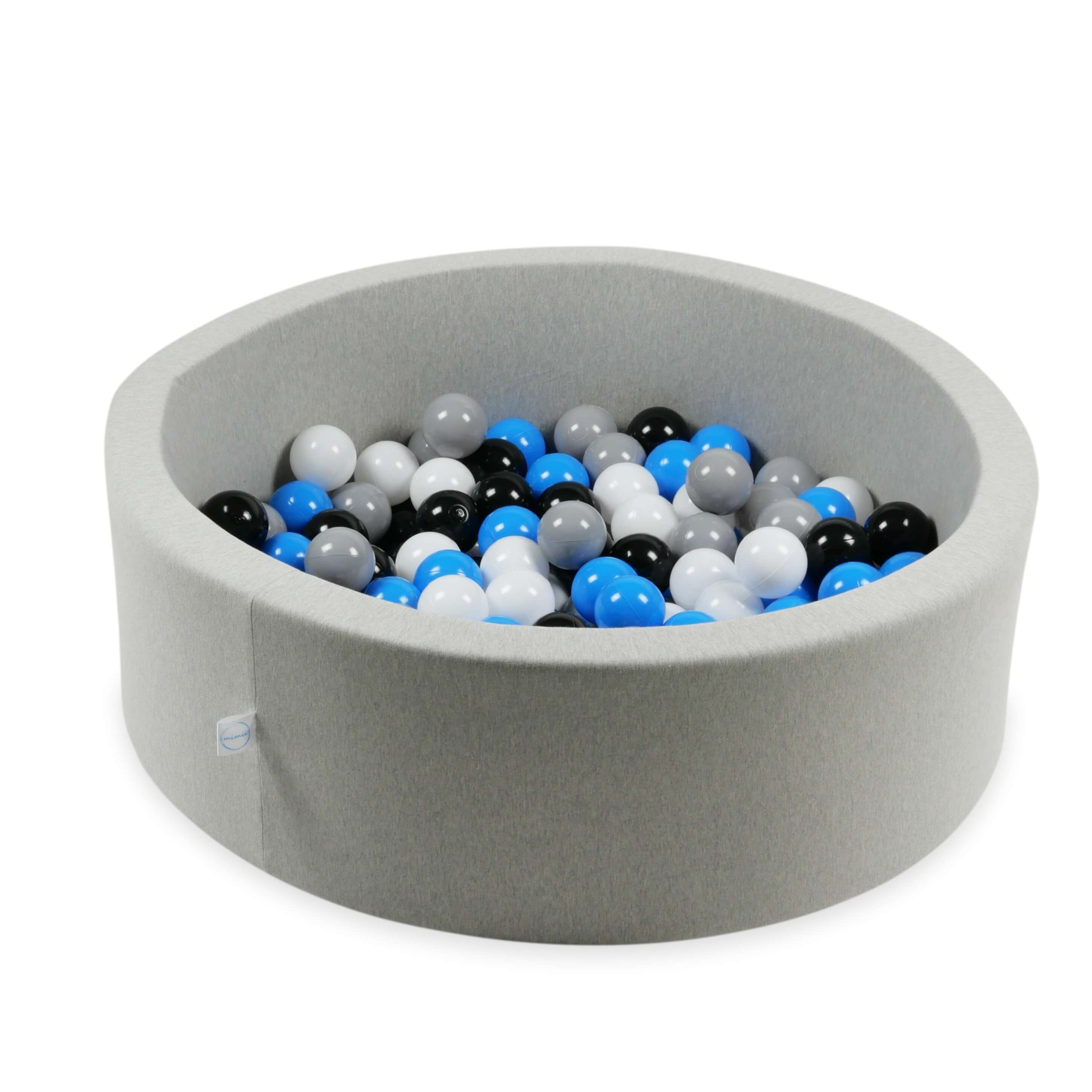 400 Stück Spielbälle mit 7 cm Durchmesser in Weiß, Grau, Blau und Schwarz.