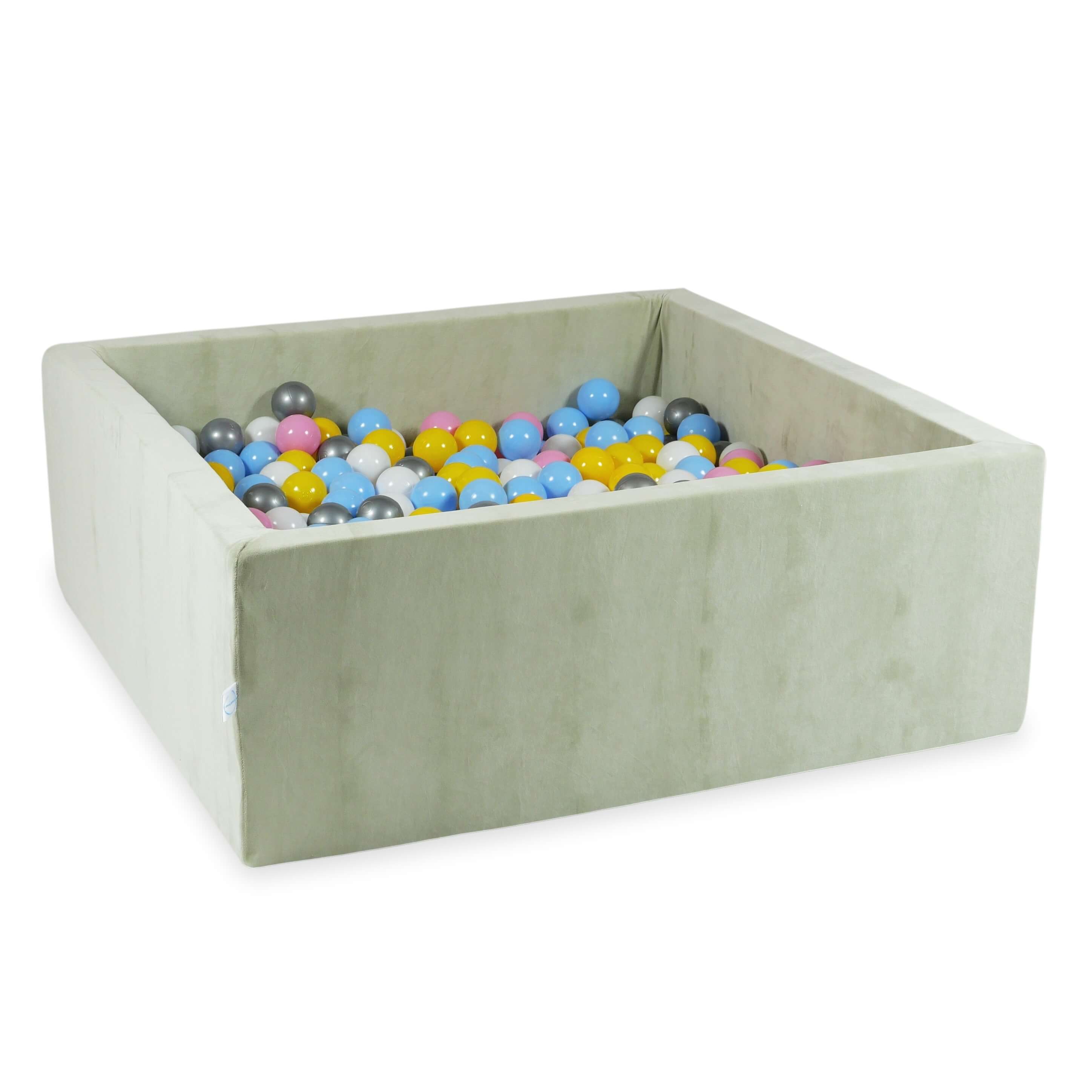 Square ball pit 110x110x40 cm in pistachio soft velvet, 600 balls