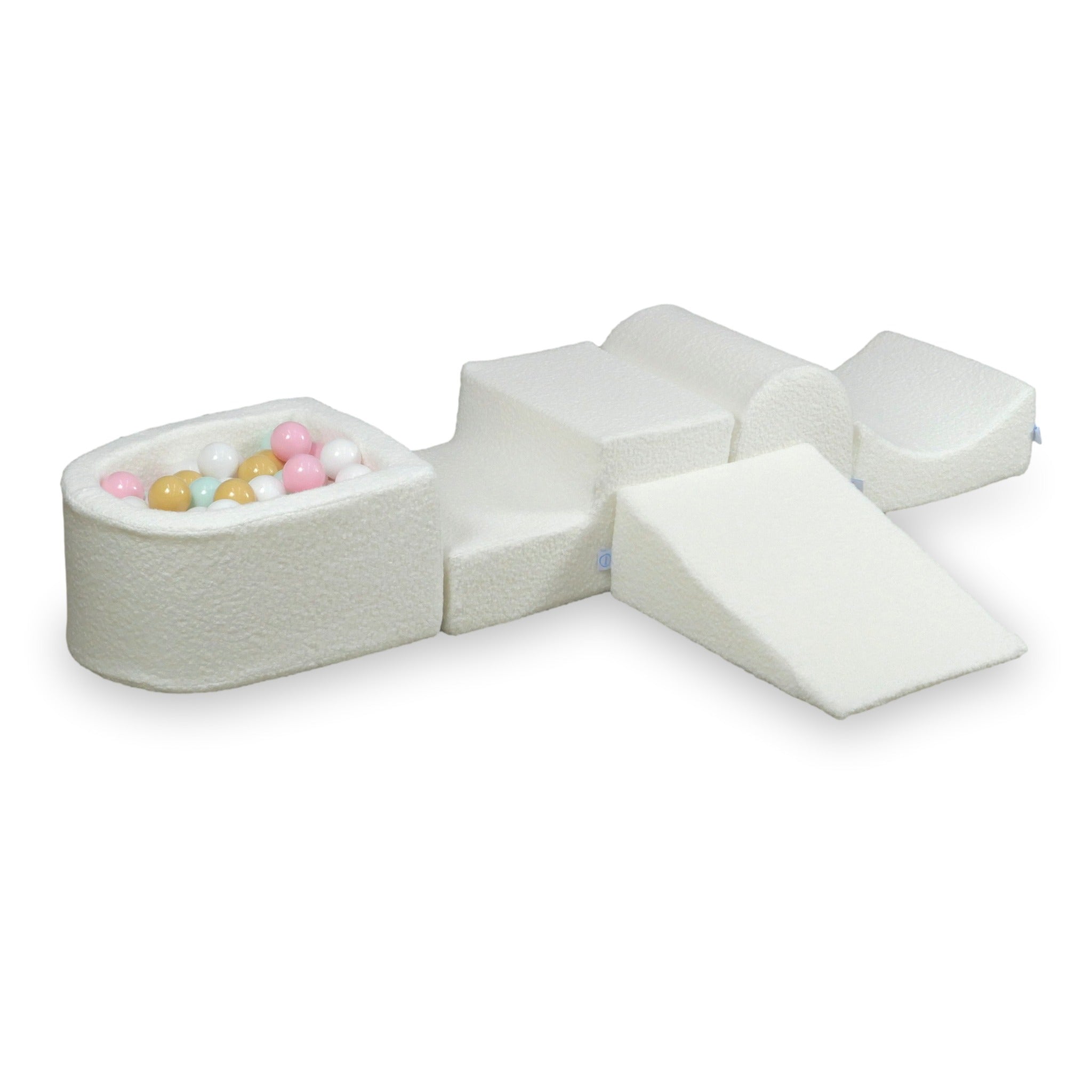 Foam play area with hill and micro boucle white pool + 100 balls