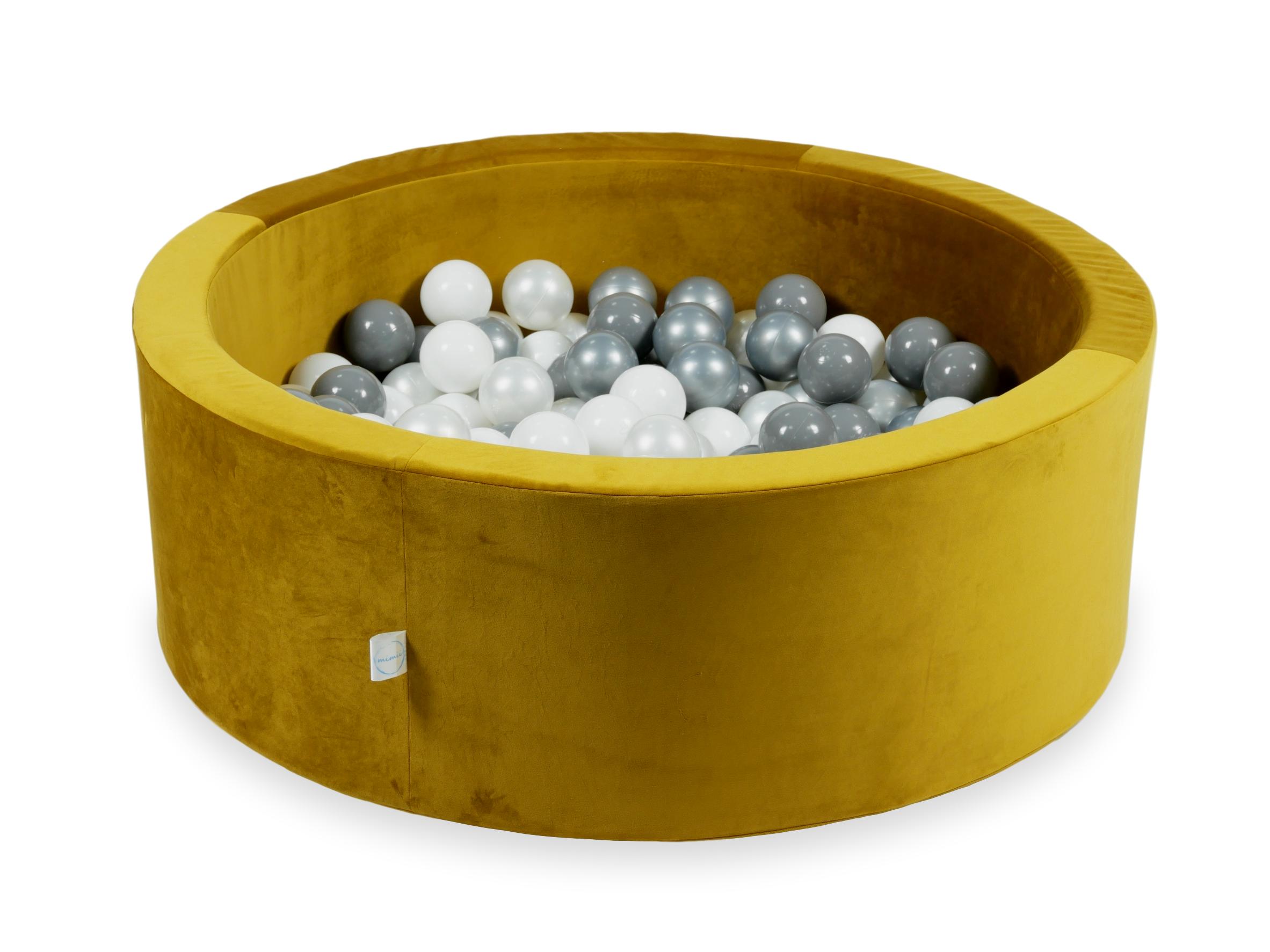 Ball pit in velvet
