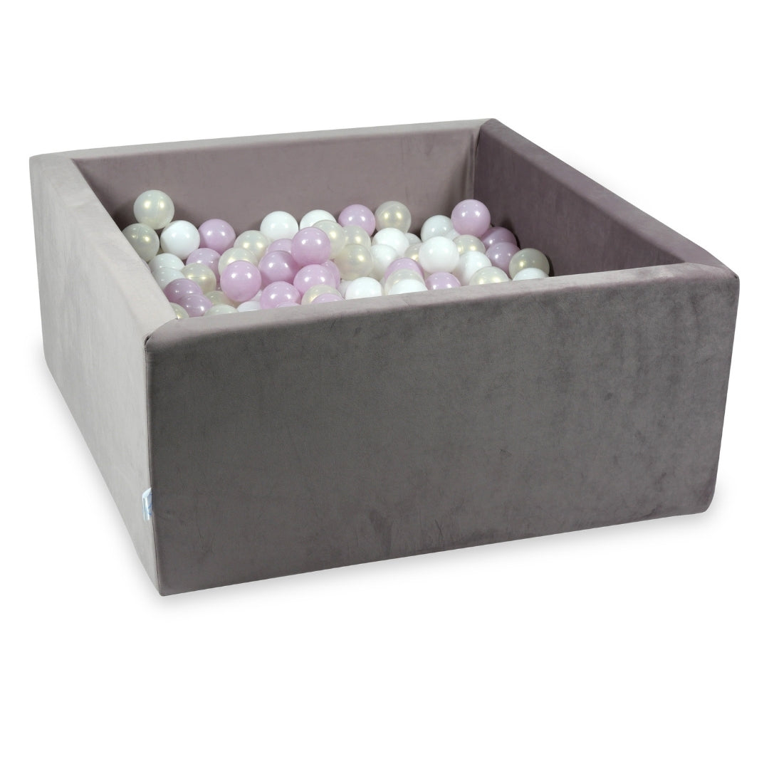 Ball pit in velvet