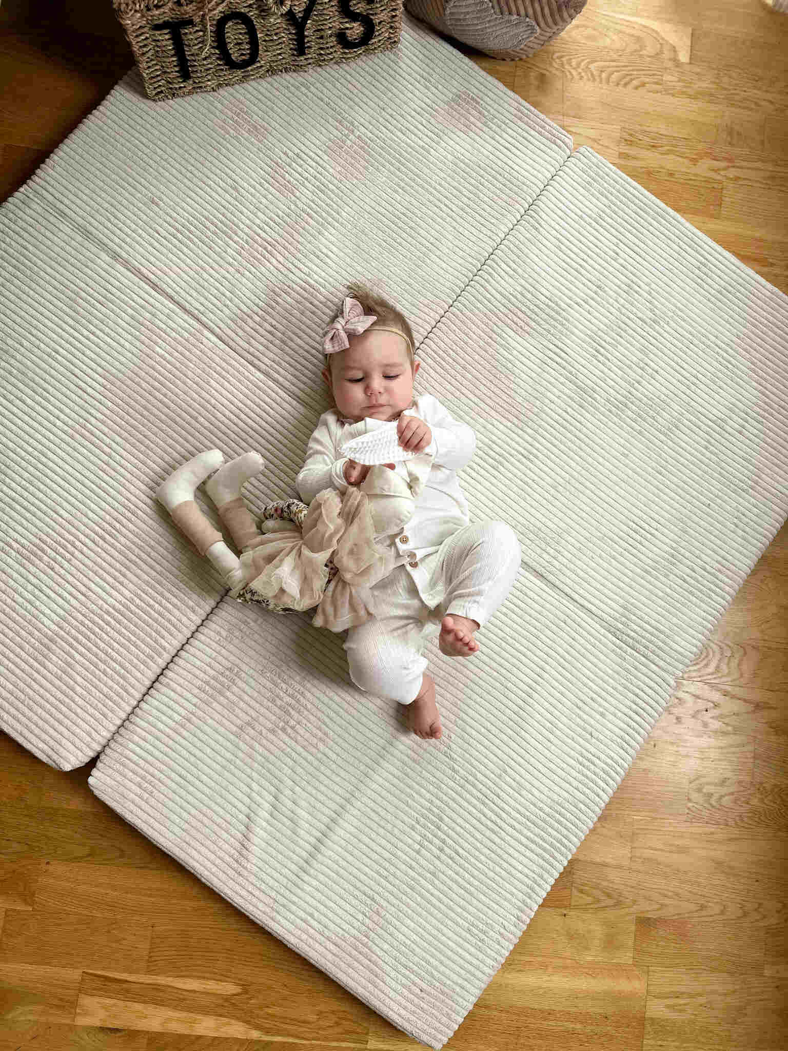 Faltbare quadratische Babyspielmatte 120 x 120 cm aus Cord