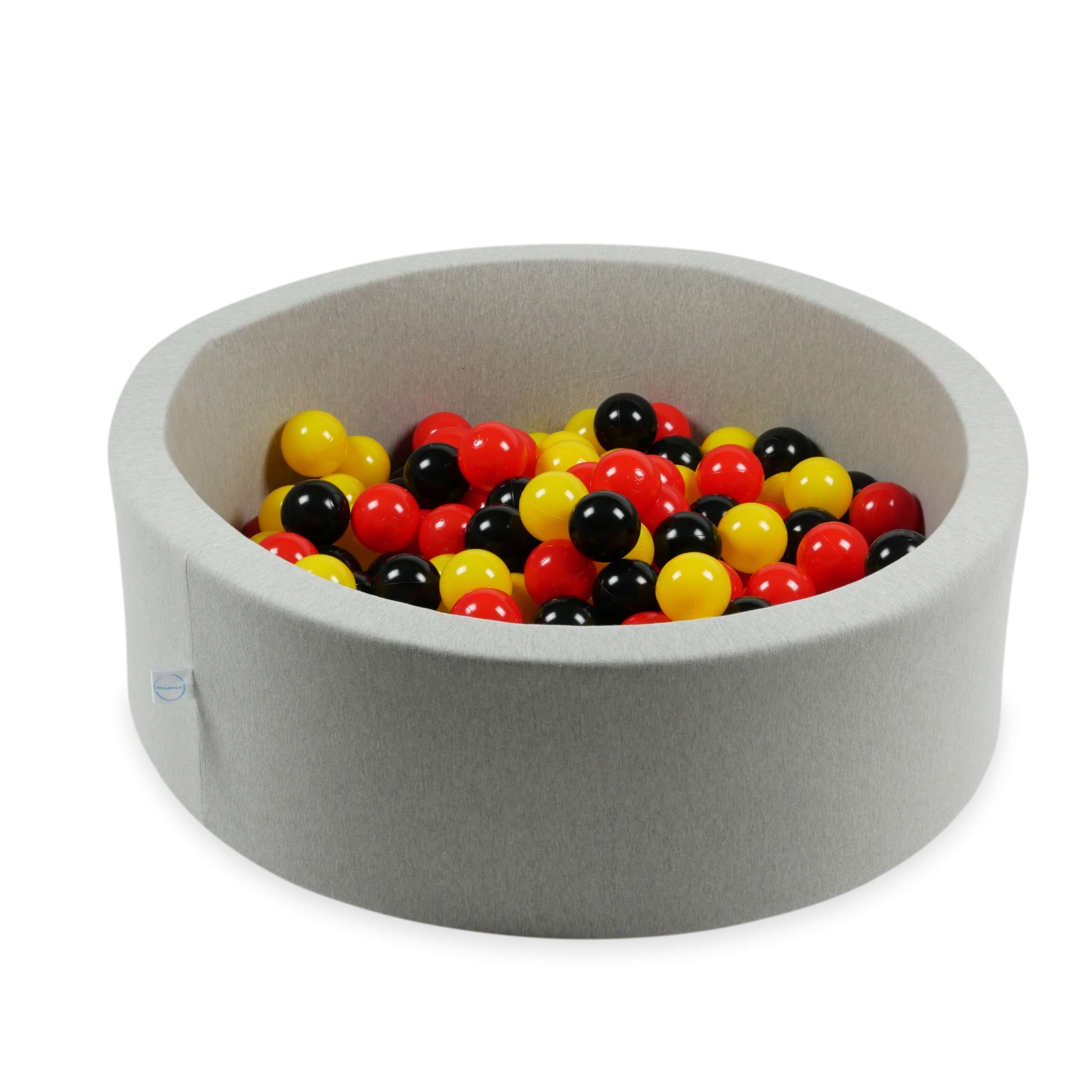 200 Spielbälle mit 7 cm Durchmesser in Gelb, Rot und Schwarz