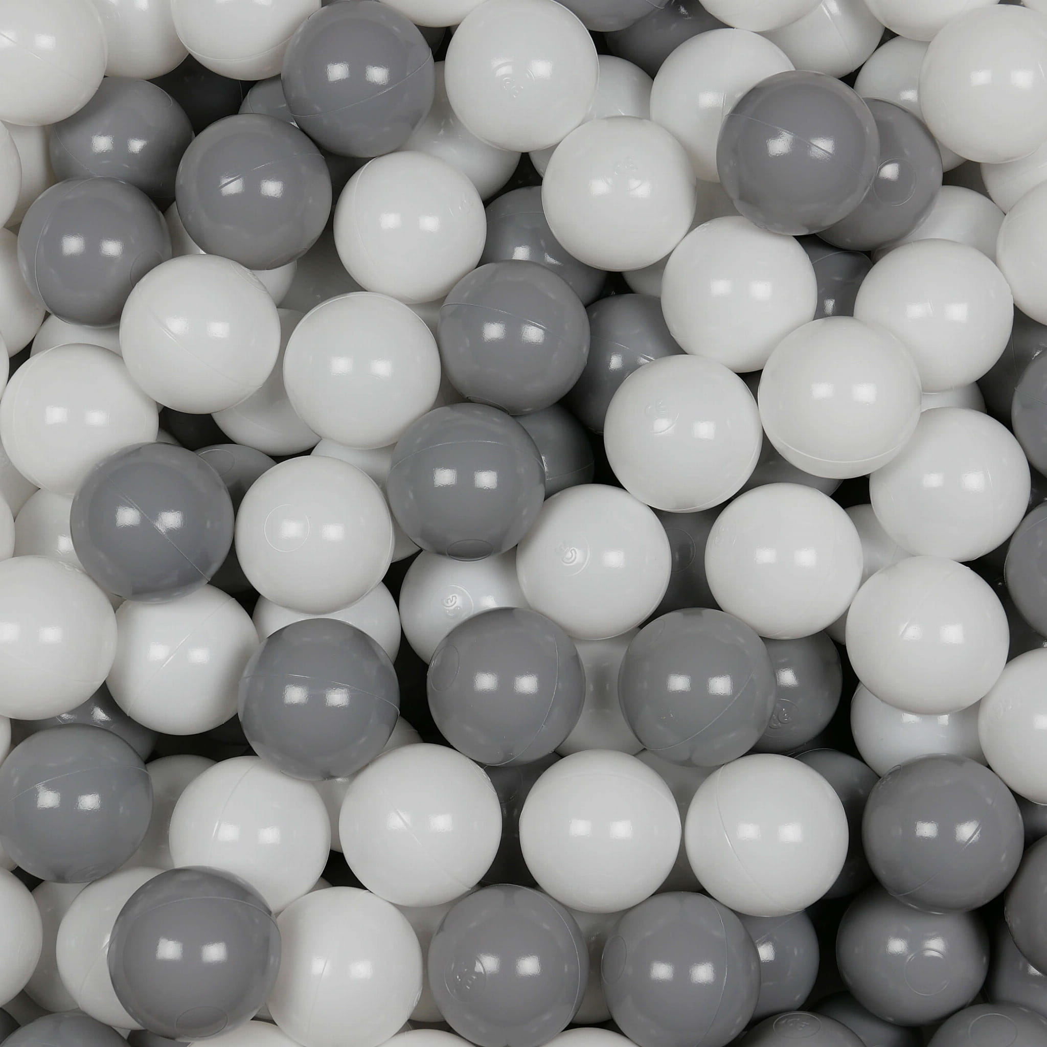 400 Spielbälle mit 7 cm Durchmesser, weiß und grau